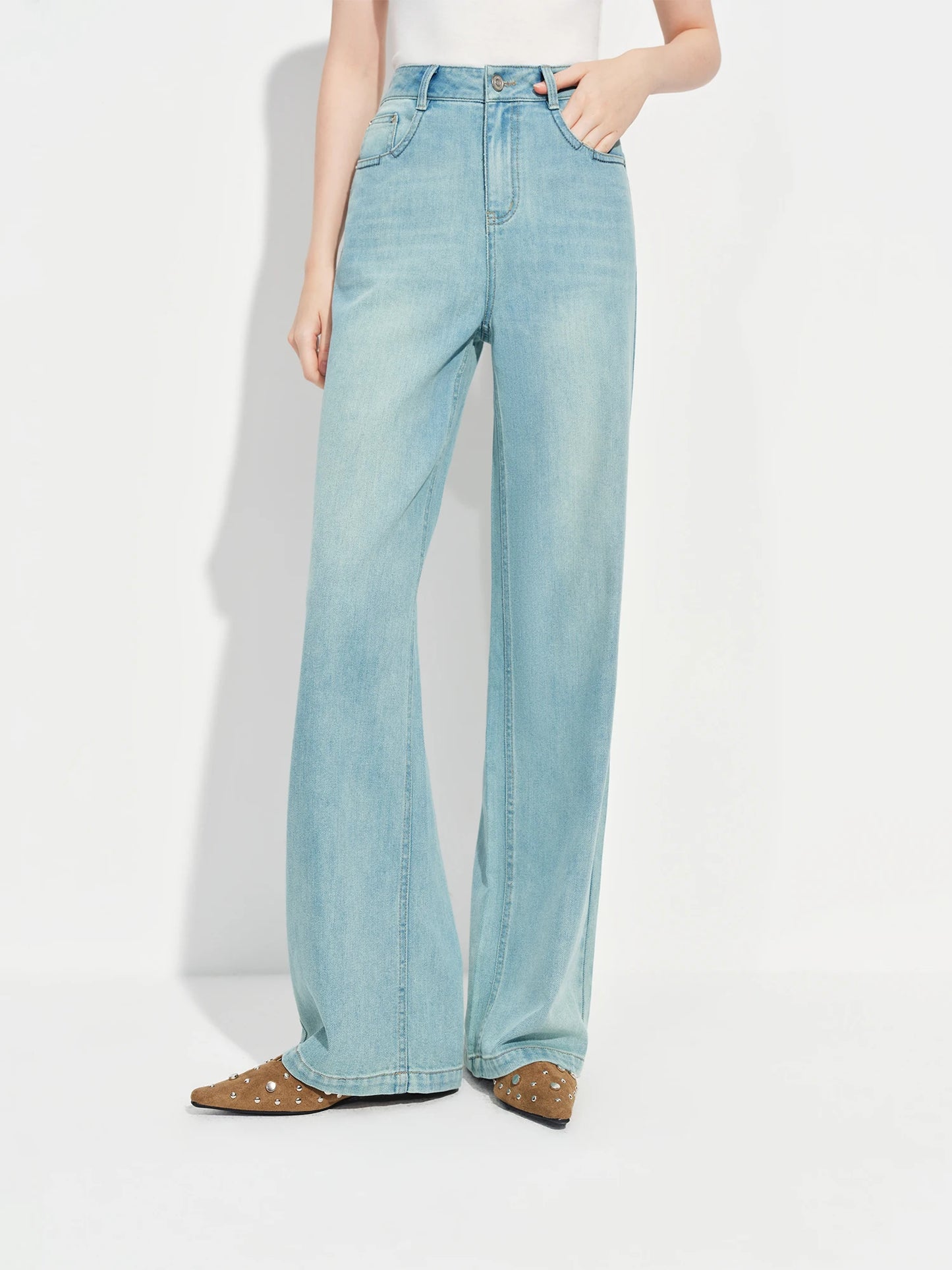 Light Wash Straight Leg Jeans