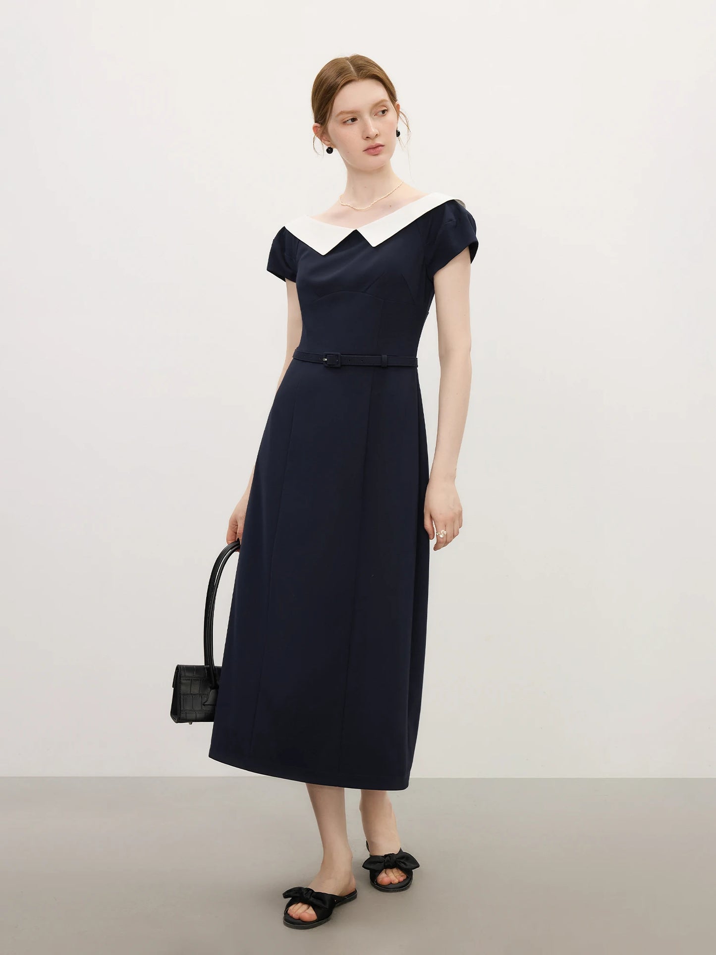 Navy Contrast Collar Midi Dress
