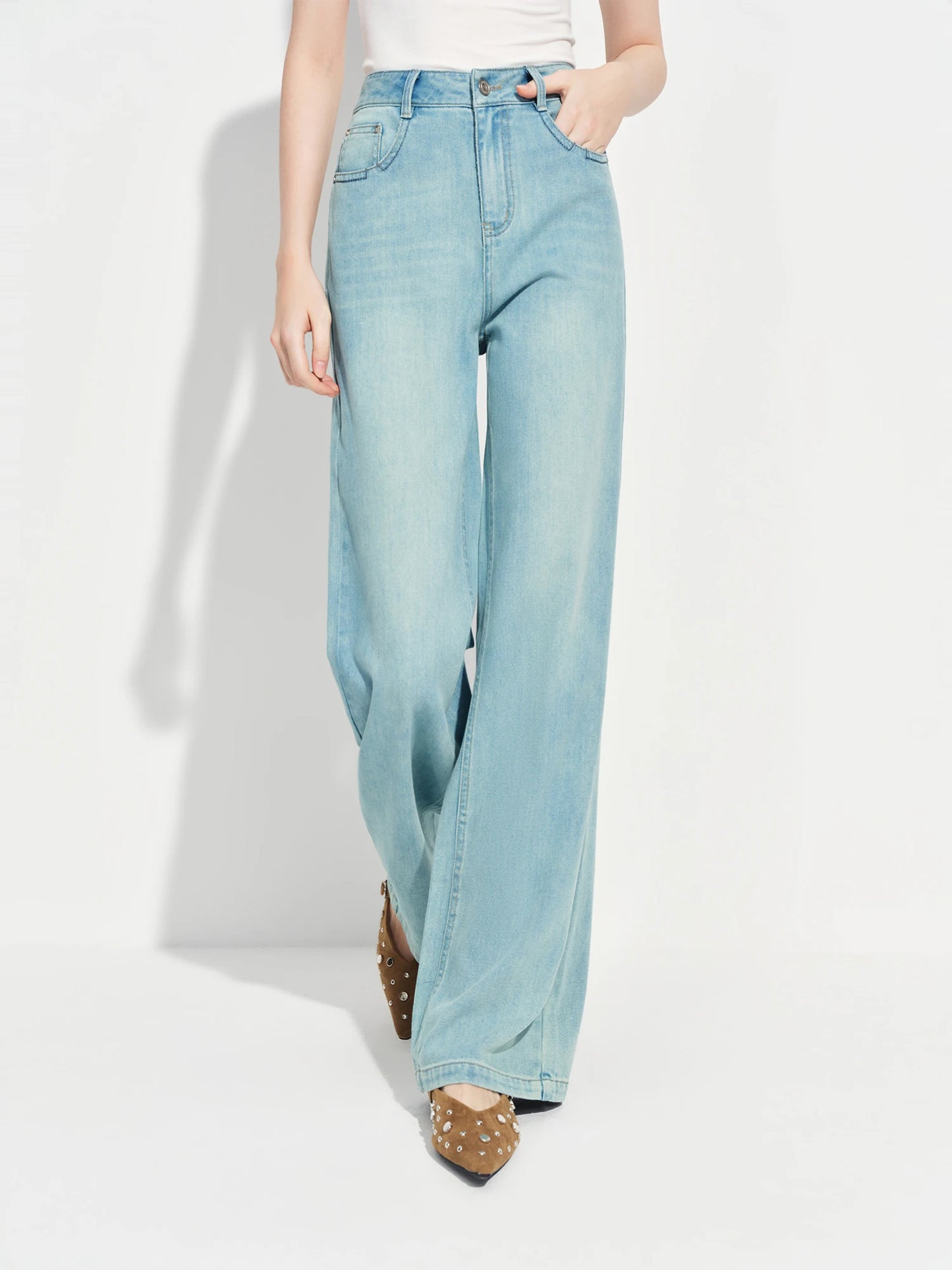 Light Wash Straight Leg Jeans