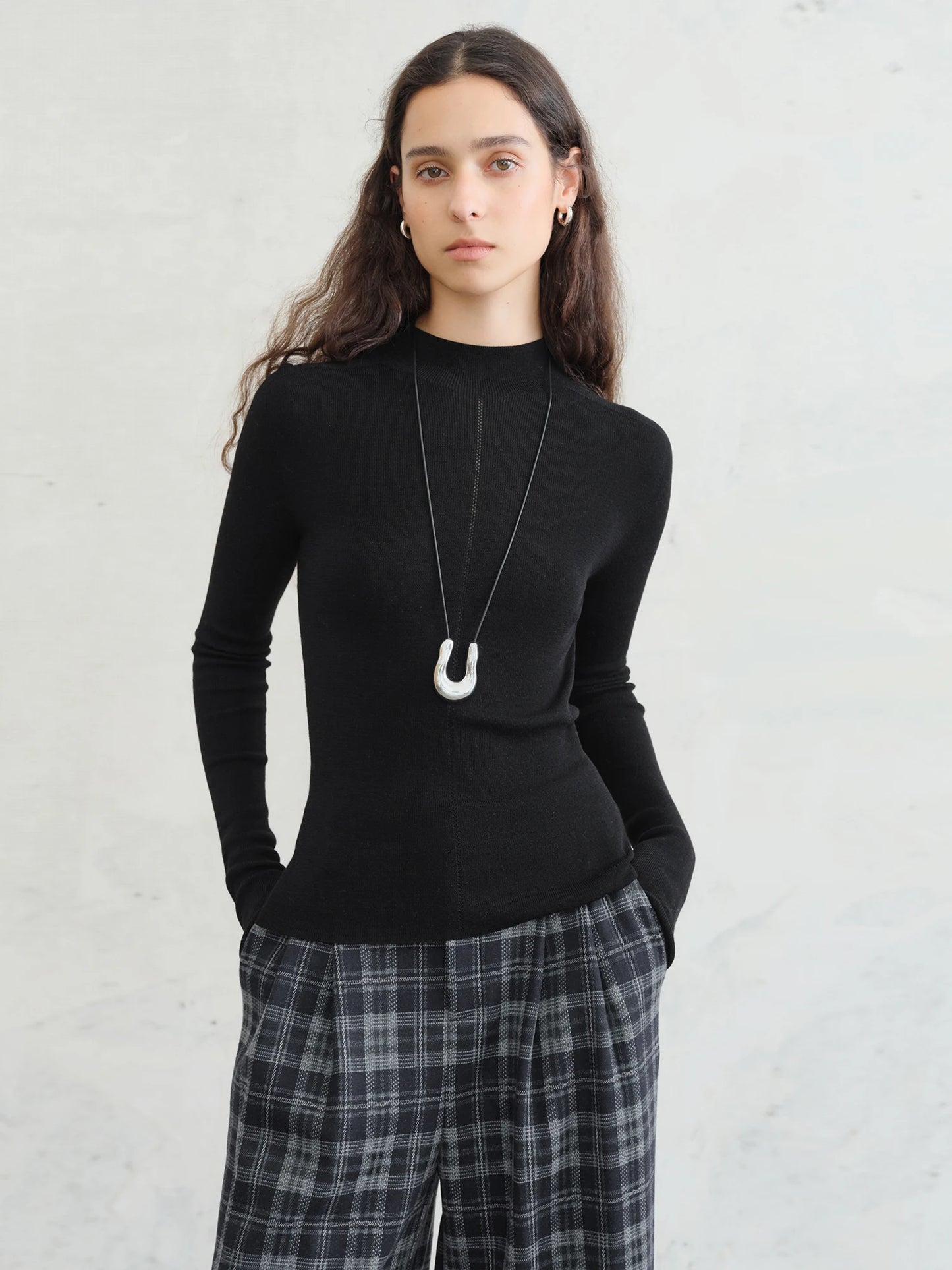 Black Slim Crew Neck Knit Top