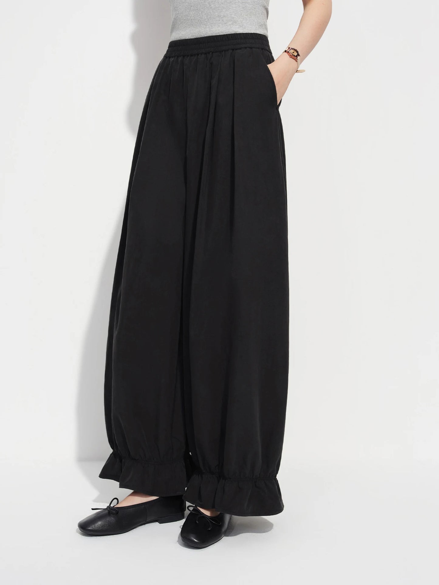 Black Pleated Balloon Pants