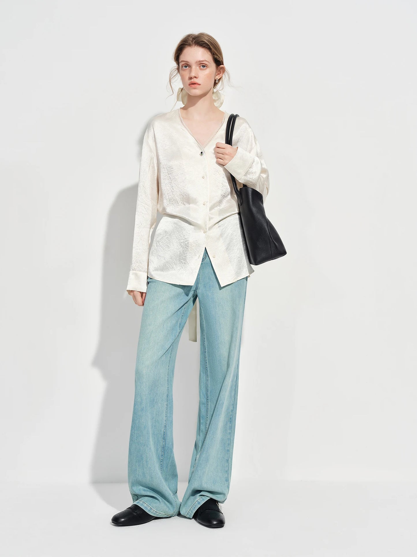 Light Wash Straight Leg Jeans