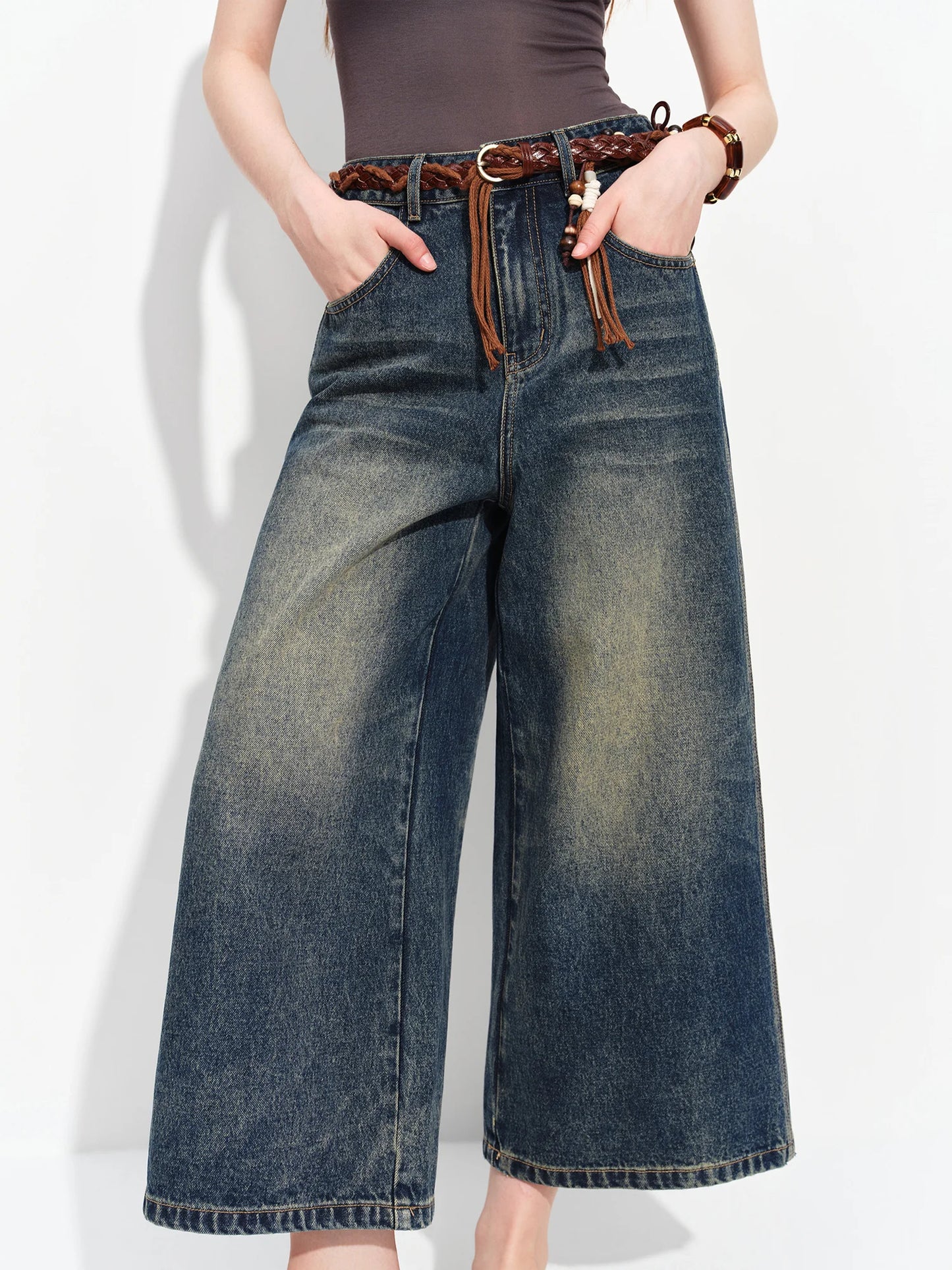 Vintage Wash Cropped Barrel Jeans