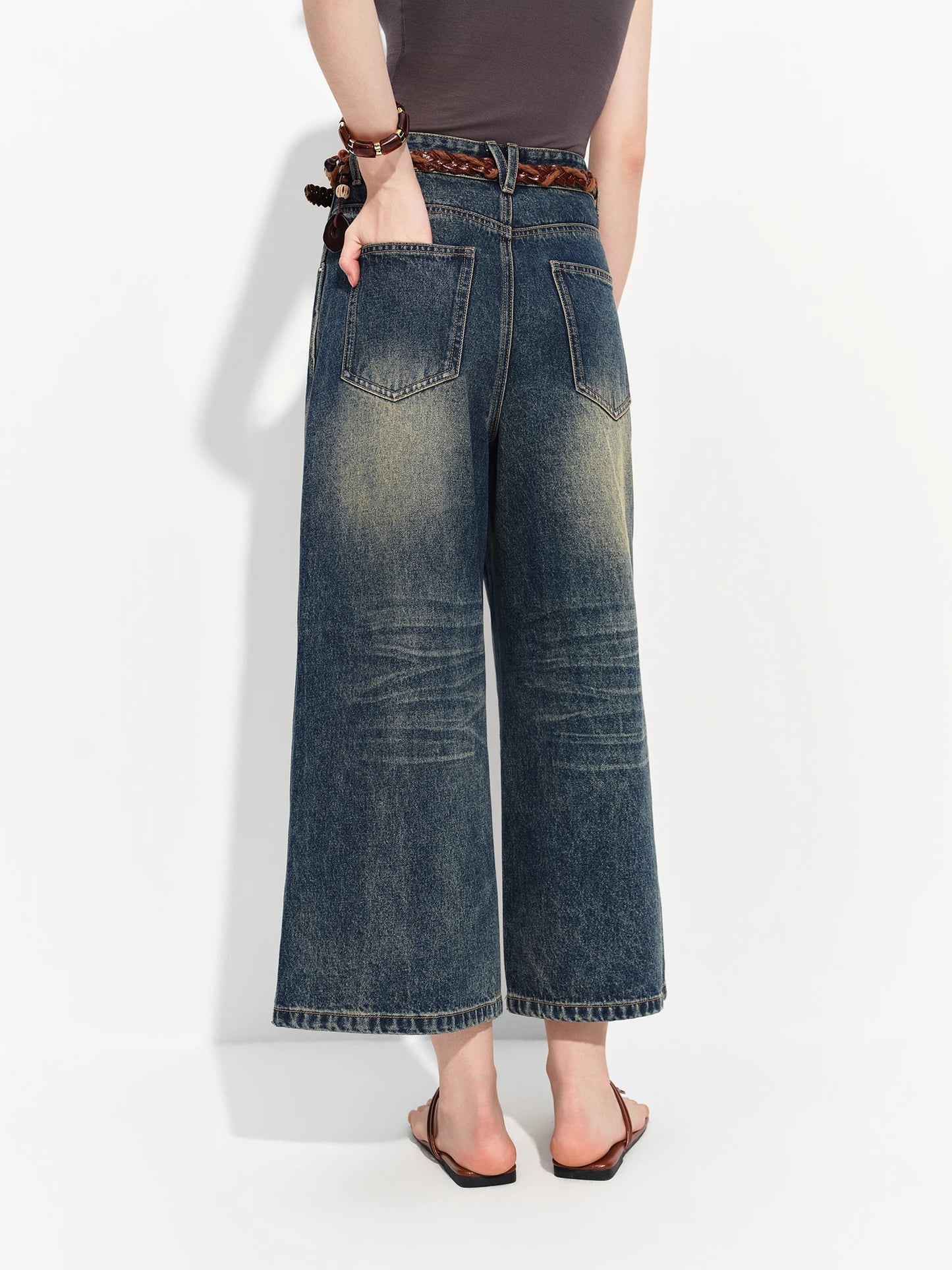 Vintage Wash Cropped Barrel Jeans