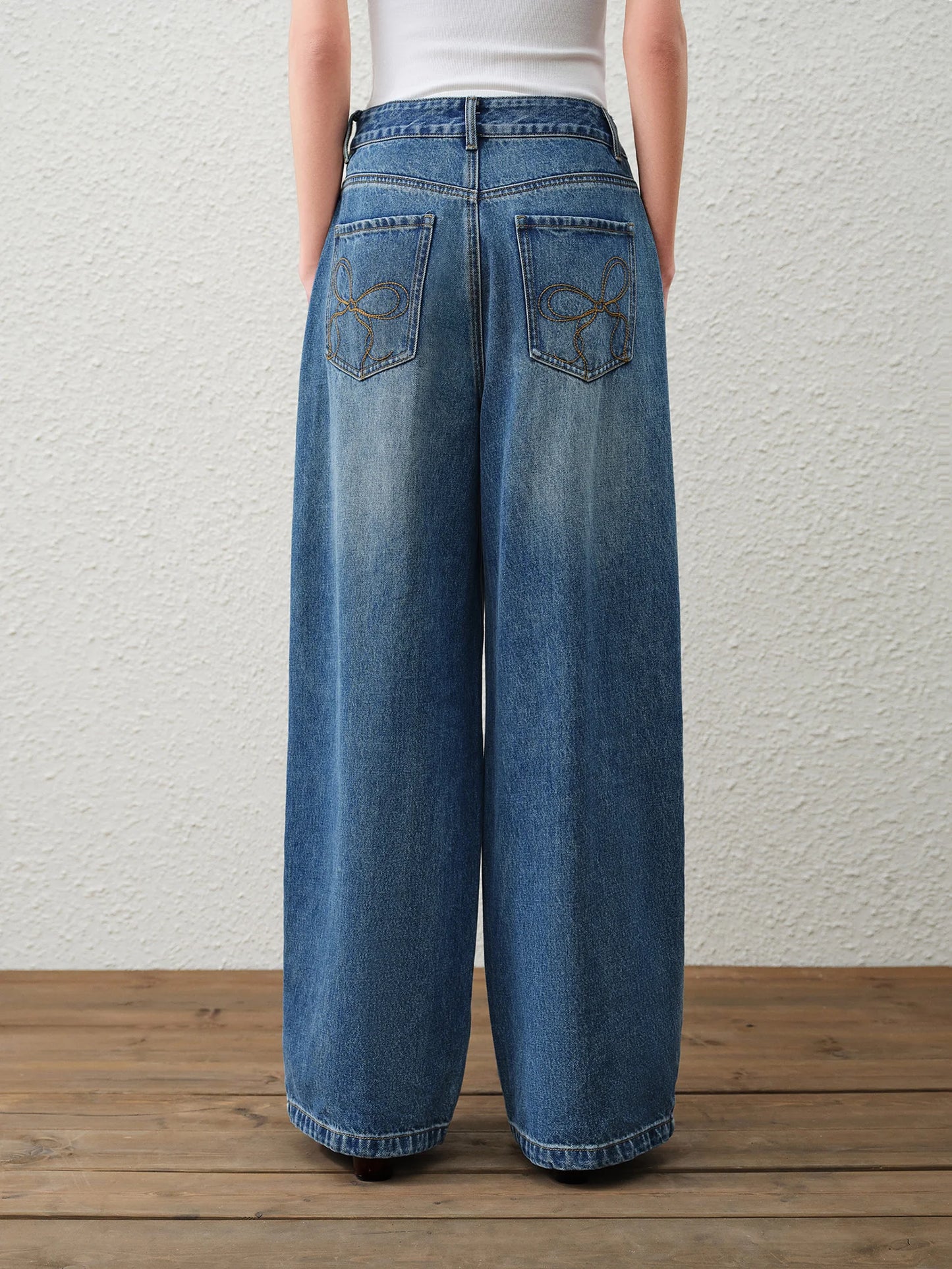 Medium Wash Barrel Leg Jeans