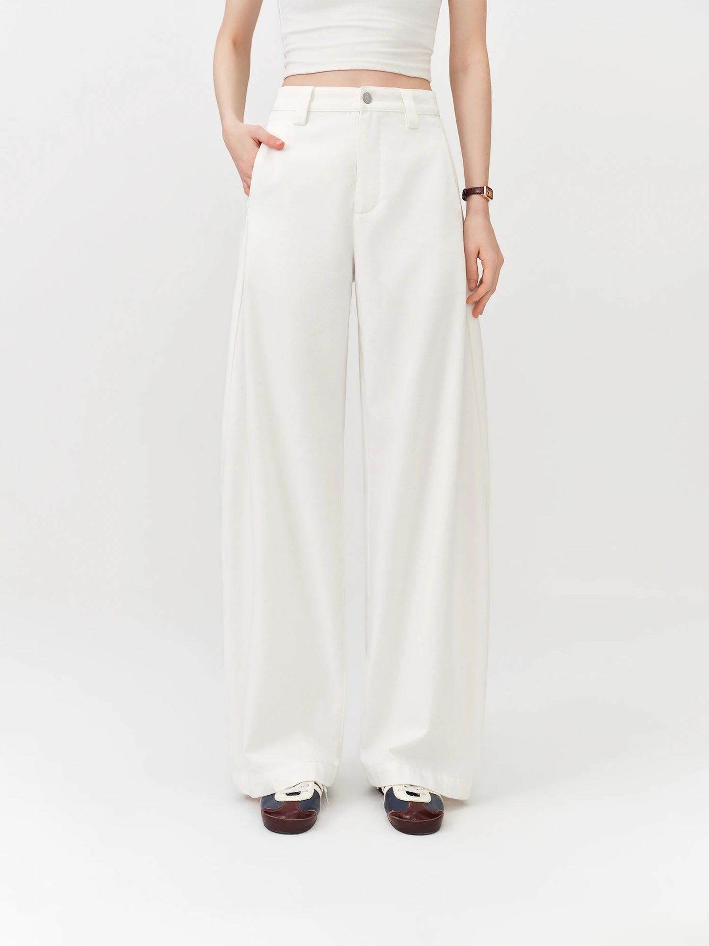 Light Wash Barrel Leg Jeans